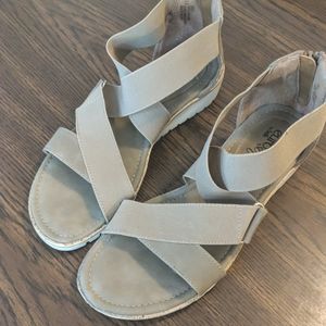 Taupe Euro by Soft sandal 6M